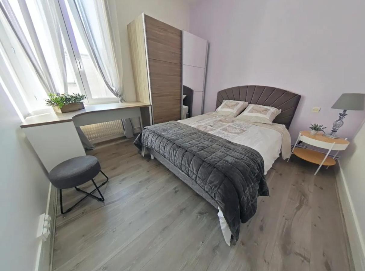 Logement Place D'Erlon Hypercentre Avec Balcon Daire Reims Dış mekan fotoğraf
