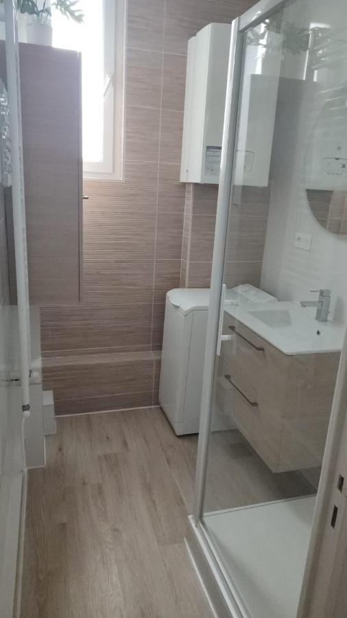 Logement Place D'Erlon Hypercentre Avec Balcon Daire Reims Dış mekan fotoğraf